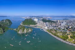 广宁在都市、工业、旅游和海洋经济的基础上拓展发展空间。图：baodautu.vn