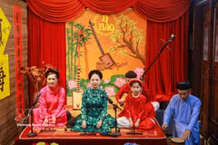 越南歌筹唱曲表演。图自越通社