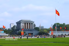 胡志明主席陵是吸引广大民众前来参观的地方。图自越通社