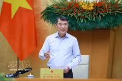 越南政府总理黎明兴在2026年8月政府例行会议上发表总结讲话。图自越通社
