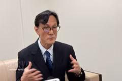 日本大阪大学教授清水正明（Shimizu Masaaki）接受越通社驻日本记者采访。图自越通社