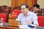 政府总理范明政在与山罗、清化、北宁、谅山等四省省委常务委员会代表进行工作座谈时发言。图自越通社