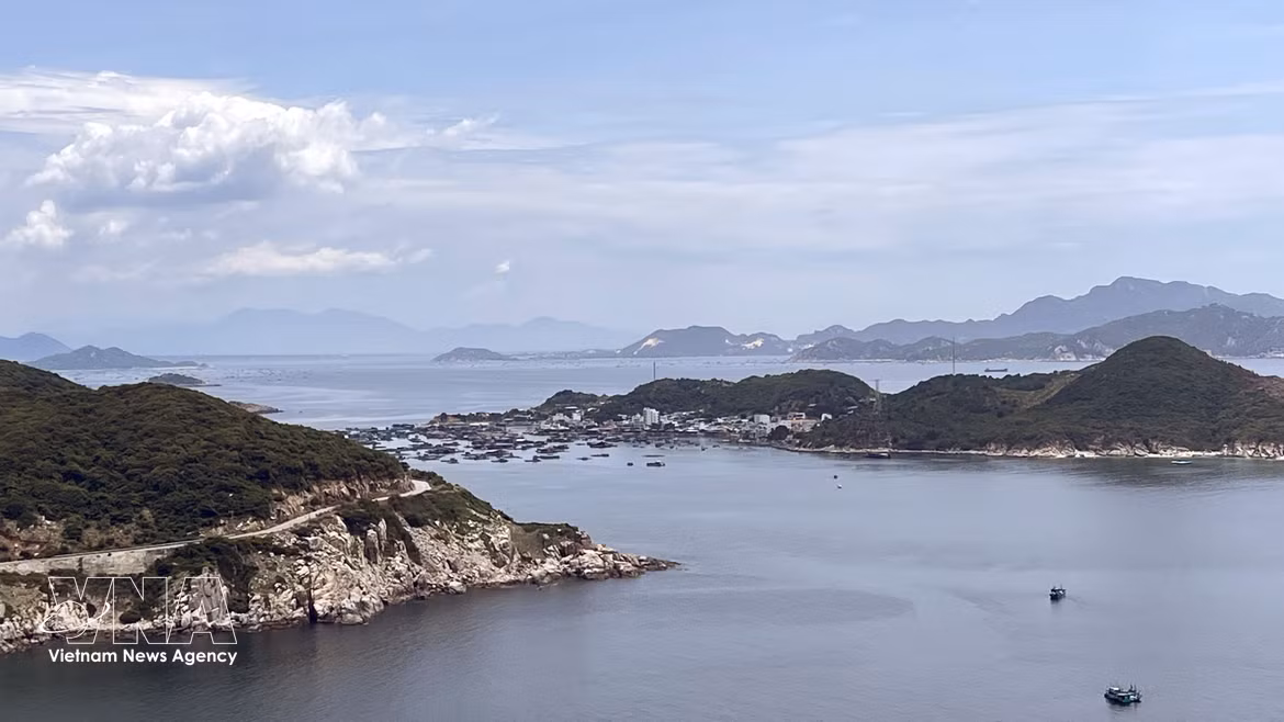 欣赏庆和省沿海公路的壮丽美景