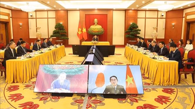 越共中央总书记、国家主席苏林与日本首相岸田文雄通电话。图自越通社