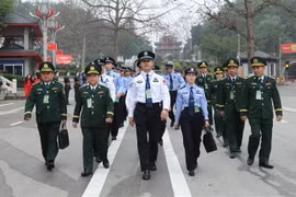 越中青年军官和警官“同志情谊始终如一”座谈会在谅山省举行。图自越通社
