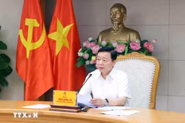 越南政府副总理陈红河发表讲话。图自越通社