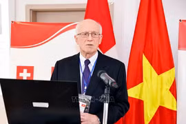 瑞士金融科技协会联合主席菲利普·J·魏茨。图自越通社