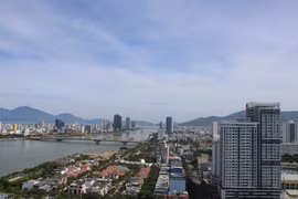 鸟瞰岘港市。图自越通社
