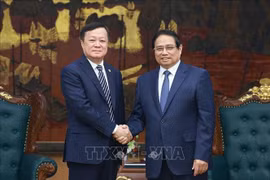 越南政府总理范明政会见中国商飞公司董事长贺东风。图自越通社