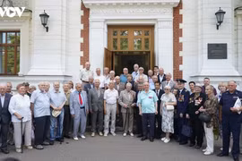 与会代表合影。图自VOV