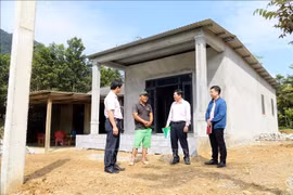 在广平省社会政策银行的支持下，明化县化合乡的丁明环已建起一座更加宽敞、坚固的新房。图自越通社