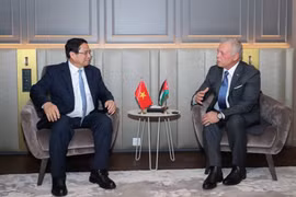 值出席在法国尼斯举行的第三届联合国海洋大会之际，6月8日，越南政府总理范明政会见了约旦哈希姆王国国王阿卜杜拉二世·伊本·侯赛因。图自越通社