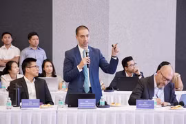 波士顿咨询公司（BCG）董事总经理阿尔诺·吉诺兰。图自越通社
