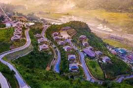 安沛省文振县秀丽乡的Le - Chapa度假旅游区。图自越通社