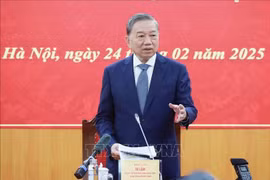 苏林总书记发表讲话。图自越通社