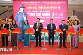 "胡志明同志在中国的革命之路"专题展览开展。图自越通社