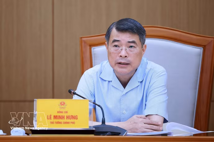 越南政府总理黎明兴主持召开会议。图自越通社