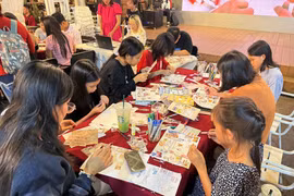 第二届夜间书籍与文化节为公众打造一场多感官探索越南文化之旅。图自互联网