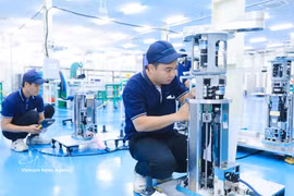 TAZMO越南有限公司（位于西宁省隆后工业园区，100%日本投资）每年生产约7万台设备，为当地300多名劳动者提供了稳定就业岗位。图自越通社