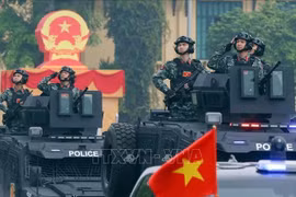 出征仪式上的公安力量特种车辆。图自越通社
