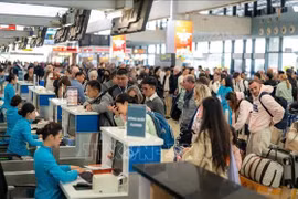 内排机场T1航站楼越南航空值机区。图自越通社