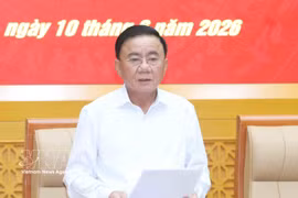 越共中央政治局委员、中央书记处常务书记、中央政治局和中央书记处第12号检查监督团团长陈锦秀发表指导性讲话。图自越通社