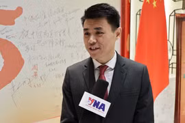 中国中央广播电视总台越南语部主任、越南问题研究员魏。图自越通社