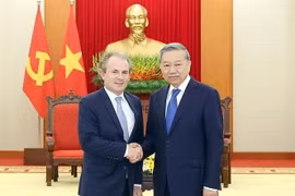 越共中央总书记苏林会见Rosen Partners集团执行经理丹尼尔·罗森。图自越通社