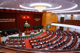 越共第十四届中央委员会第三次全体会议闭幕