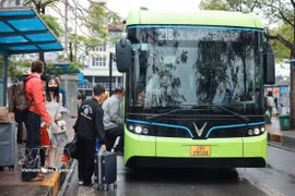 河内市提出绿色能源公交车转型路线图。图自越通社