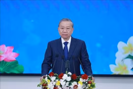 越共中央总书记苏林在老挝国家政治行政学院发表施政演讲。图自越通社