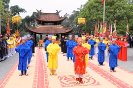 传统祭祀仪式在国祖雒龙君庙举行。图自越通社