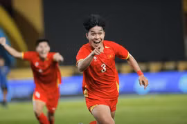越南U22队球员李德（3号）庆祝球队打入第二球。图自越通社
