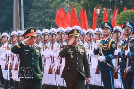 不断深化越柬防务合作