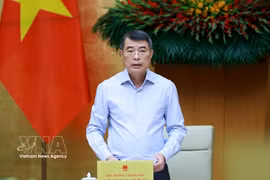 各项法案必须与创新管理方式、进一步推进分级分权相结合