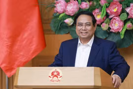 越南政府总理、2021-2026年任期国家竞赛奖励委员会主席范明政在河内主持召开该委员会第十三次会议。图自越通社