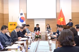 越南驻韩国商务处同韩国微型企业联合会联合举行合作协议签署仪式。图自越通社