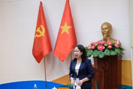 越共中央书记处书记、国家副主席武氏映春发表讲话。图自越通社