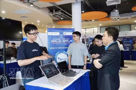 在胡志明市举行的2026年夏季数据与人工智能论坛现场。图自越通社