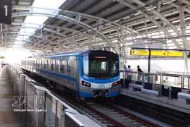 胡志明市滨城-仙泉地铁1号线。图自越通社