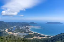 昆岛碧海青林的守护者