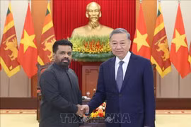 越共中央总书记苏林会见斯里兰卡总统、斯里兰卡人民解放阵线党（JVP）领导人阿努拉·库马拉·迪萨纳亚克。图自越通社