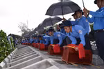 在柬牺牲的越南志愿军和专家遗骸追悼会及安葬仪式在同塔省举行