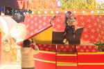 首都河内大街小巷到处都洋溢着圣诞节的喜庆气氛