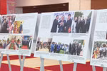  “在光荣的党旗下稳步前行”图片展开展