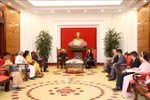 越共中央书记处常务书记张氏梅会见印度共产党总书记西塔拉姆·亚秋里