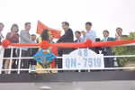 广宁省下龙湾34艘游船获得蓝帆证书和标识