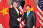 越南政府副总理兼外长范平明与美国国务卿举行会谈