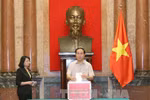 陈大光主席积极参加活动