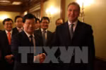 越南政府副总理郑廷勇与俄罗斯第一副总理伊戈尔•舒瓦洛夫